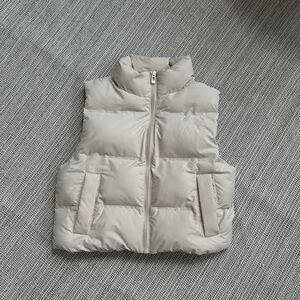 Zara beige Puffer Vest (never worn)